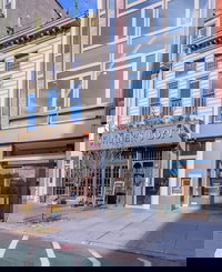 Deedee's Apartments - Lofts at Grove