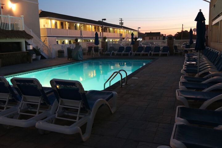 The White Sands Oceanfront Resort & Spa - thumb 1