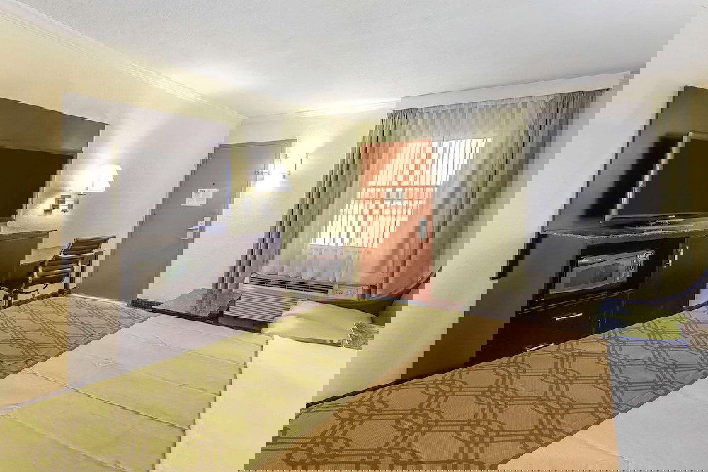 Econo Lodge Gadsden - Attalla - thumb 5