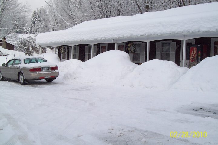 Cave Mountain Motel - thumb 1