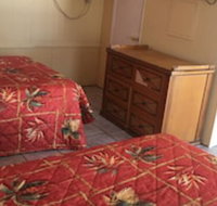 Shelton Motel - Accommodation Rooms