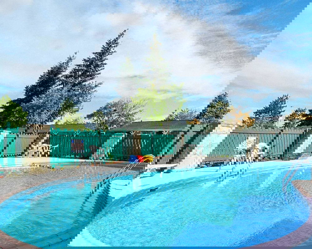 Rodeway Inn - thumb 0