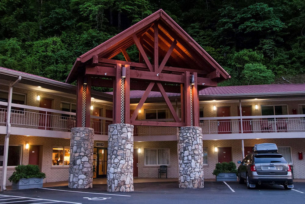 Econo Lodge - thumb 0