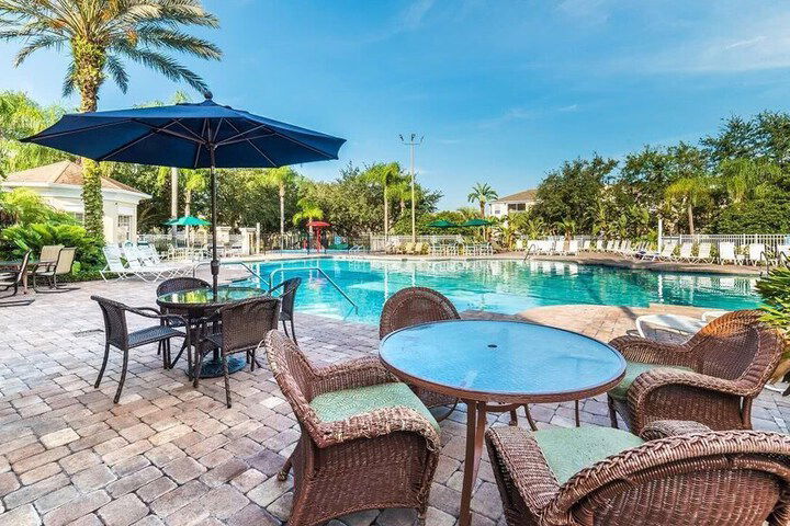 8127 Fan Palm Way - thumb 7