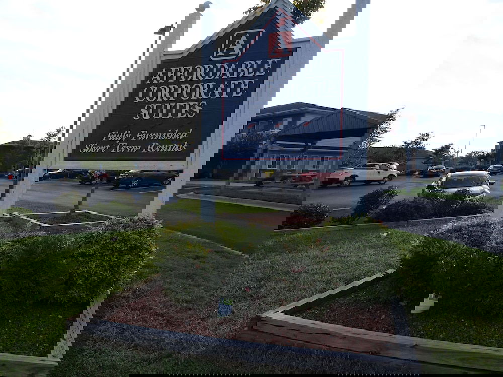 Affordable Corporate Suites Christiansburg - thumb 1