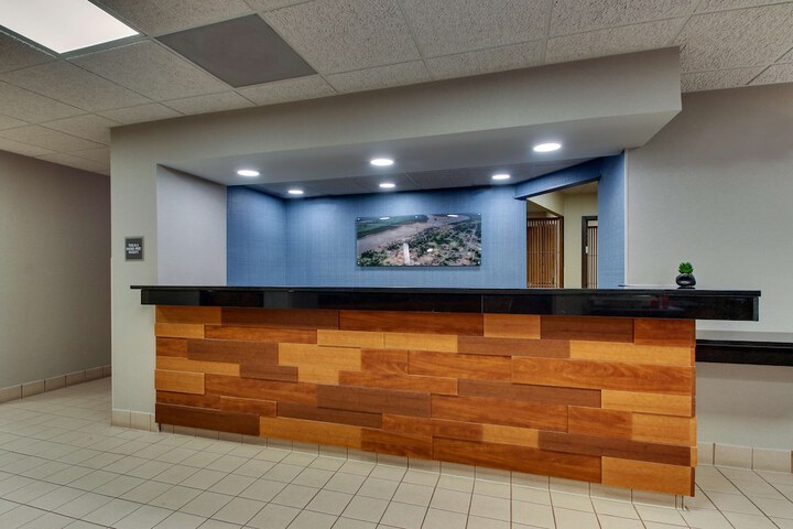 Pear Tree Inn Cape Girardeau West - thumb 5