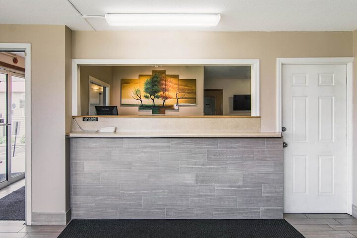 Rodeway Inn - thumb 6