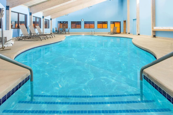 Super 8 By Wyndham Beloit - thumb 2