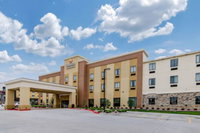 Comfort Inn  Suites Shawnee - Kansas City
