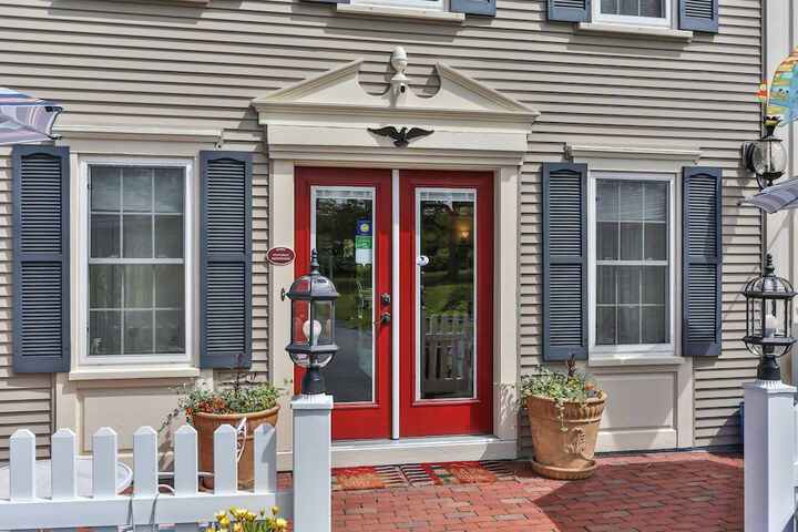 Eagle Wing Inn - Cape Cod - thumb 1