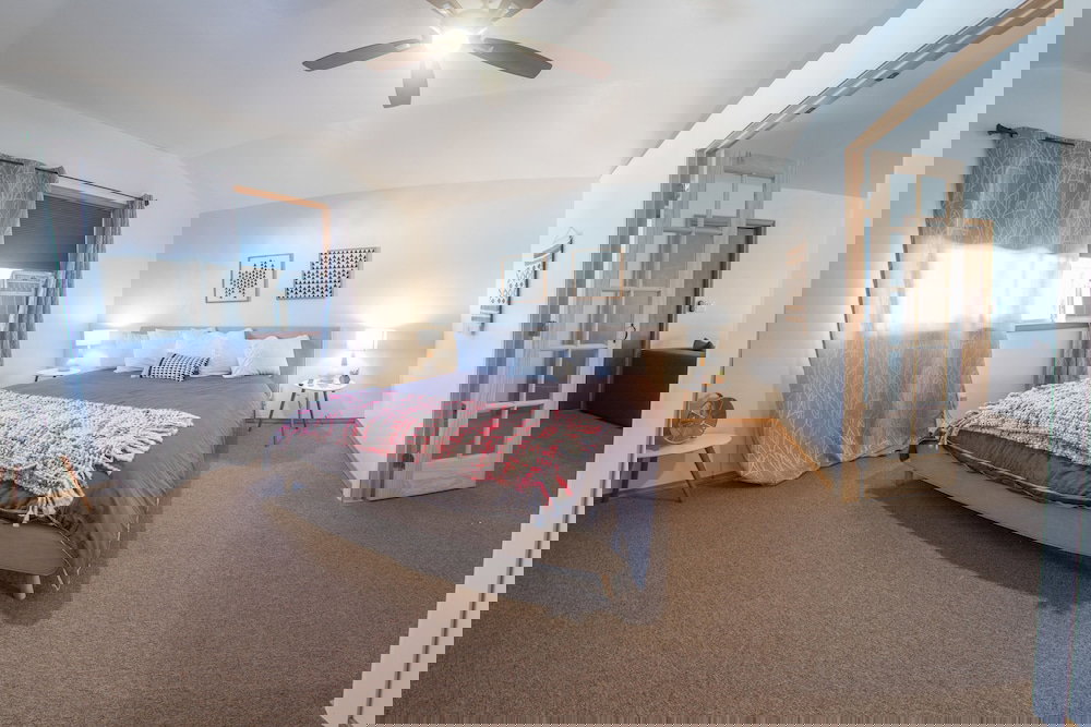 Monarch Motel - thumb 5