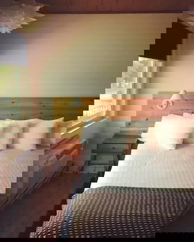 Monarch Motel - thumb 6