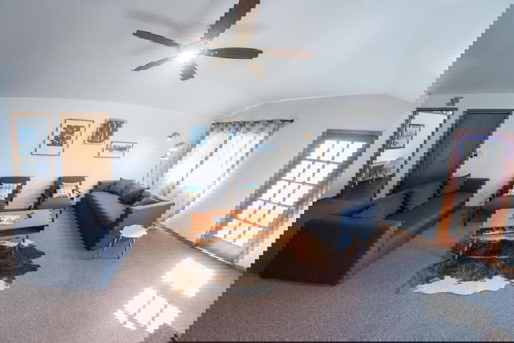 Monarch Motel - thumb 0