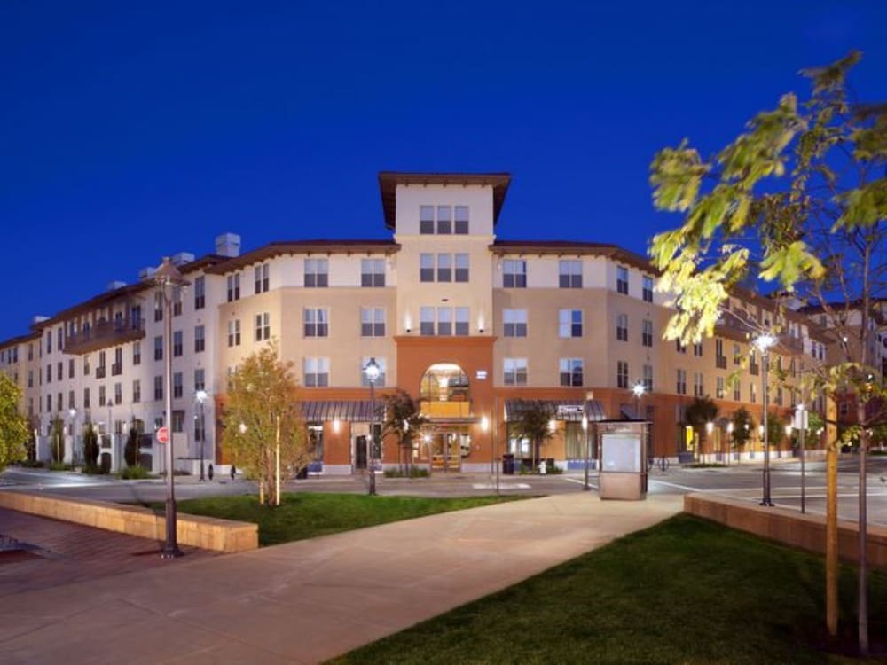 Global Luxury Suites In Walnut Creek - thumb 2