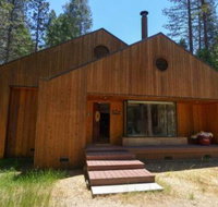 Bruins Den - Accommodation Rooms