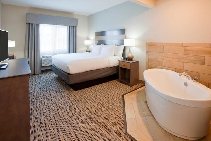 GrandStay Cannon Falls - thumb 3