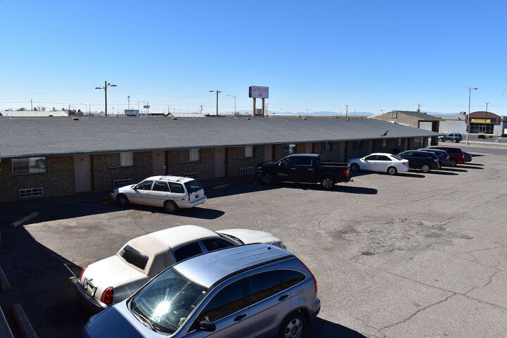 Rodeway Inn - thumb 2