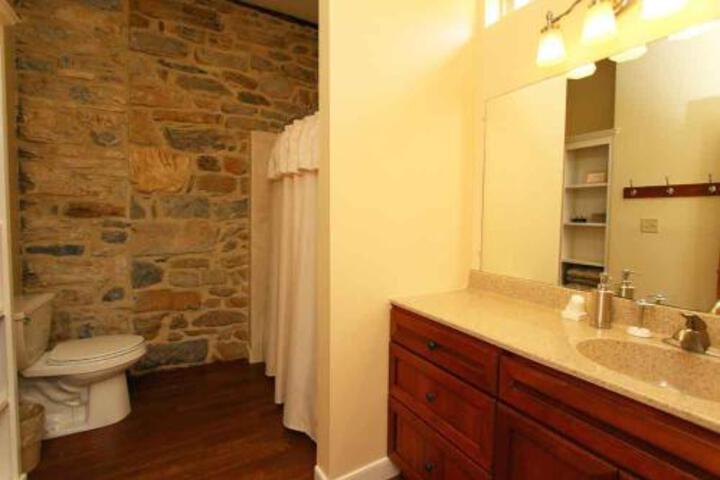 Rocky Acre Farm Bed & Breakfast - thumb 5