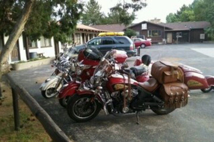 Bunkhouse Motel - thumb 1