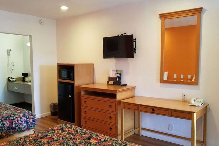 Rodeway Inn - thumb 6