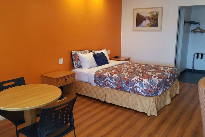 Rodeway Inn - thumb 4