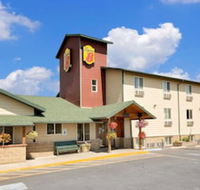 Super 8 by Wyndham Belgrade/Bozeman Airport - Accommodation Rooms
