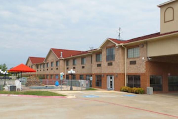 Magnuson Hotel Cedar Hill - thumb 0