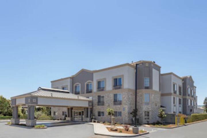 Holiday Inn Express Hotel & Suites San Jose-Morgan Hill, An IHG Hotel - thumb 0