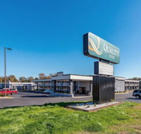 Quality Inn - Accommodation Rooms