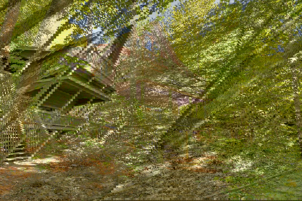 Thunder Falls- Cabin Perched Over 10ft Waterfalls! - thumb 0