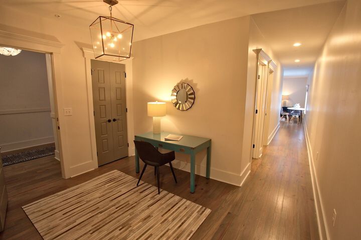 493 King Luxury Suites - thumb 7