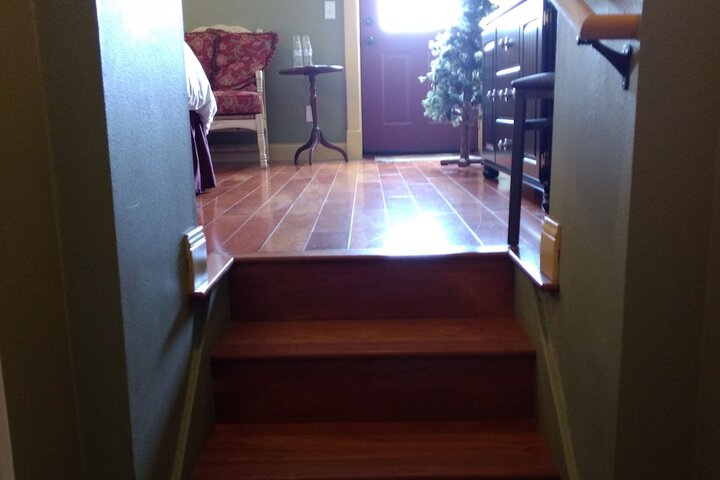 The Vintage Inn Bed & Breakfast - thumb 2