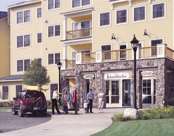 Jackson Gore Village - thumb 4