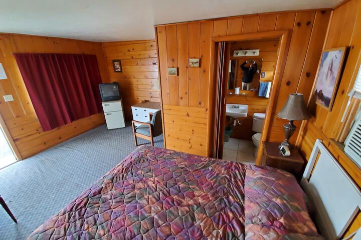 Athol Motel - thumb 5