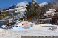 3 Bears at Topnotch Resort  Spa