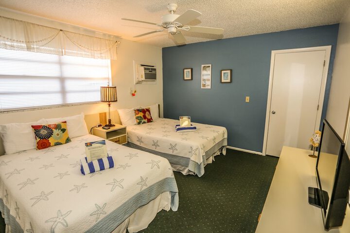 5583 Estero Blvd Iguana Mama's Beach House - thumb 5