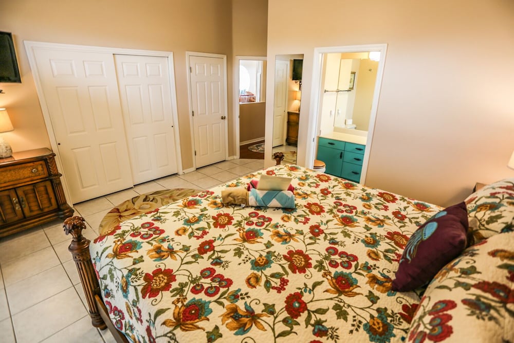 244 Flamingo - thumb 2