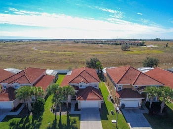 Fabulous 5 Bed Villa With A South Facing Pool And Spa Backing Onto Conservation - 486 - thumb 1