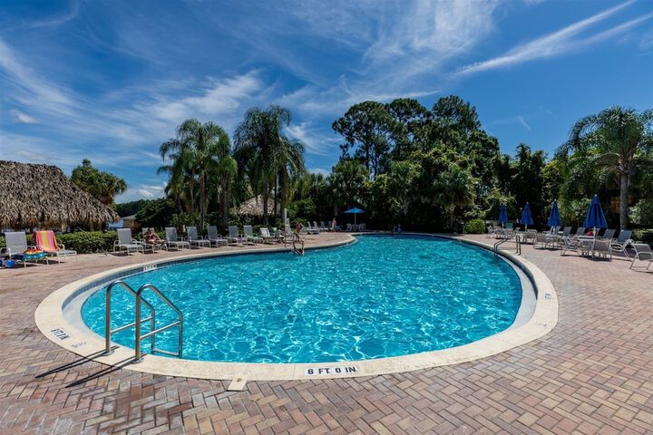 Fabulous Modern 3 Bed Penthouse Condo On Bahama Bay Resort 493 - thumb 4