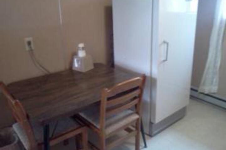 Budget Host Parkway Motel - thumb 6