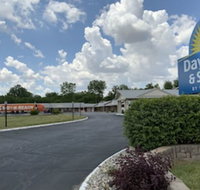 Days Inn by Wyndham Wauseon - Accommodation Rooms