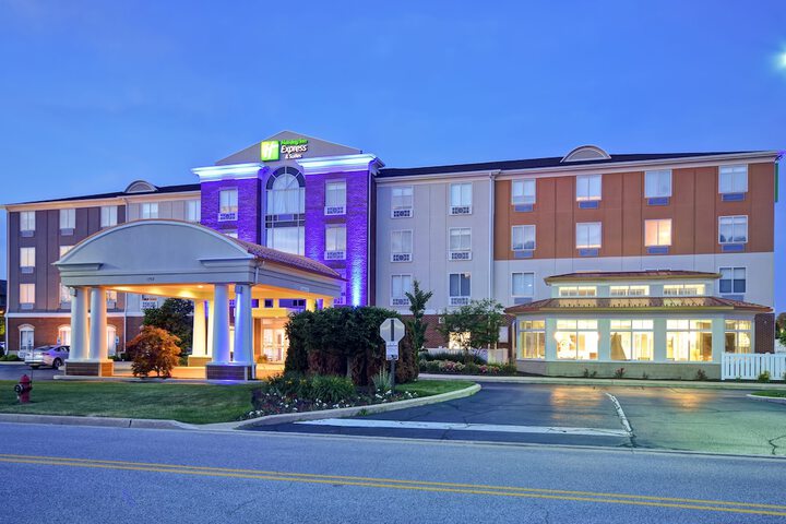Holiday Inn Express & Suites Schererville, An IHG Hotel - thumb 2