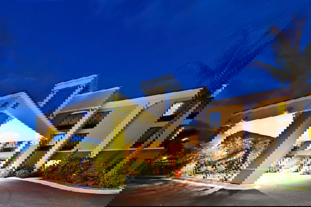 Holiday Inn Express - Vero Beach, An IHG Hotel - thumb 1