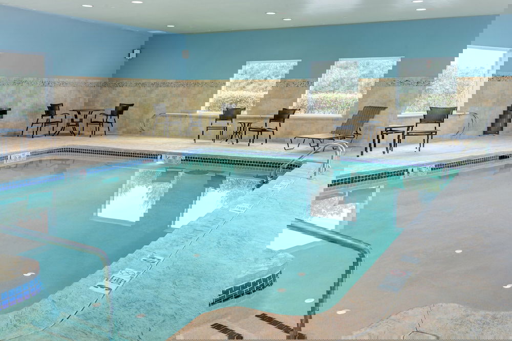 Holiday Inn Express Hotel & Suites West Long Branch, An IHG Hotel - thumb 2