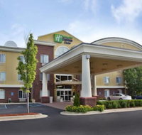 Holiday Inn Express Hotel & Suites Woodhaven, an IHG Hotel - Accommodation Rooms