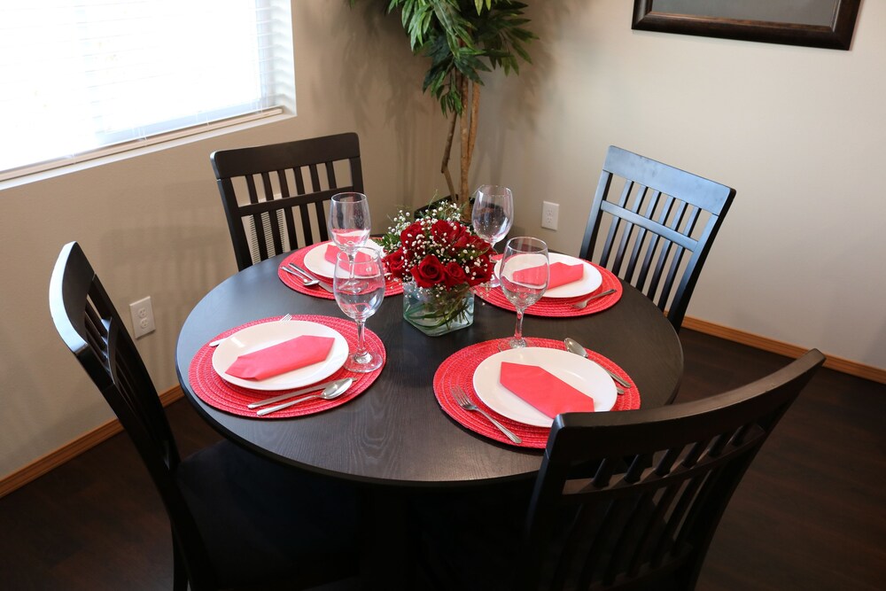 Autumn Leaf Furnished Apartments - thumb 1