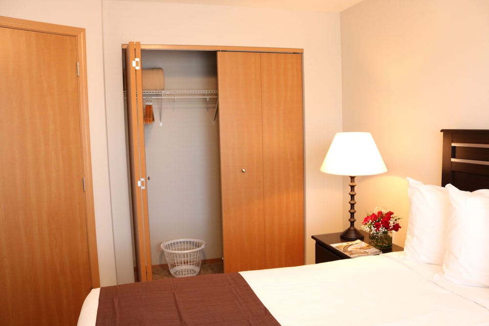 Autumn Leaf Furnished Apartments - thumb 0