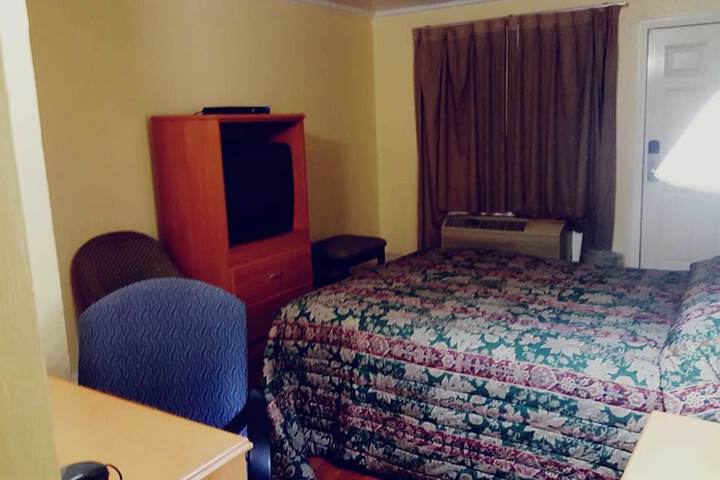 Palms Motel - thumb 3