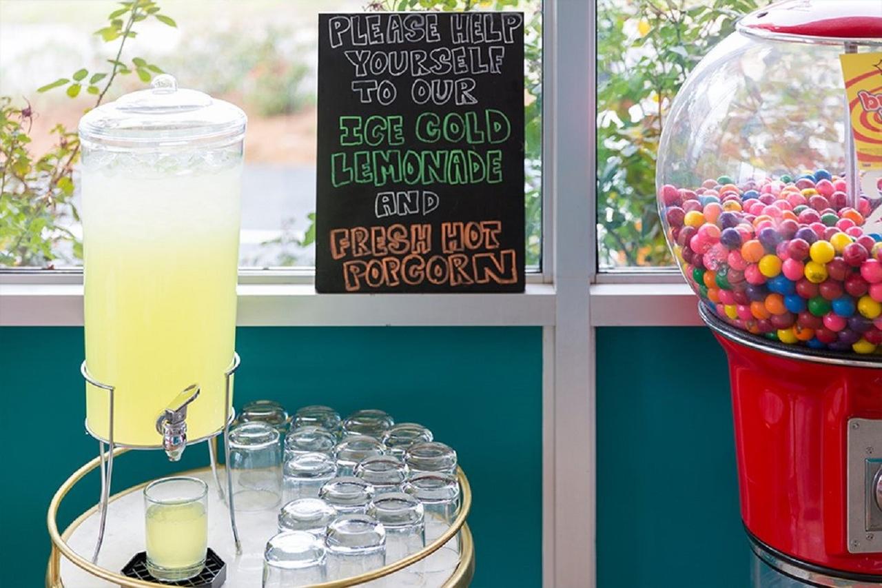 The Thunderbird Inn - thumb 6