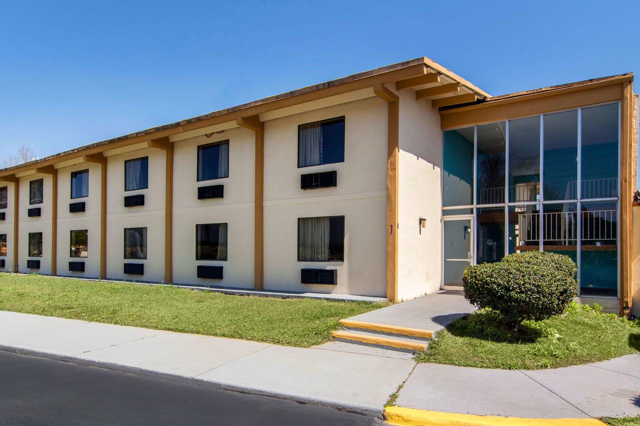 Econo Lodge Forsyth - thumb 11